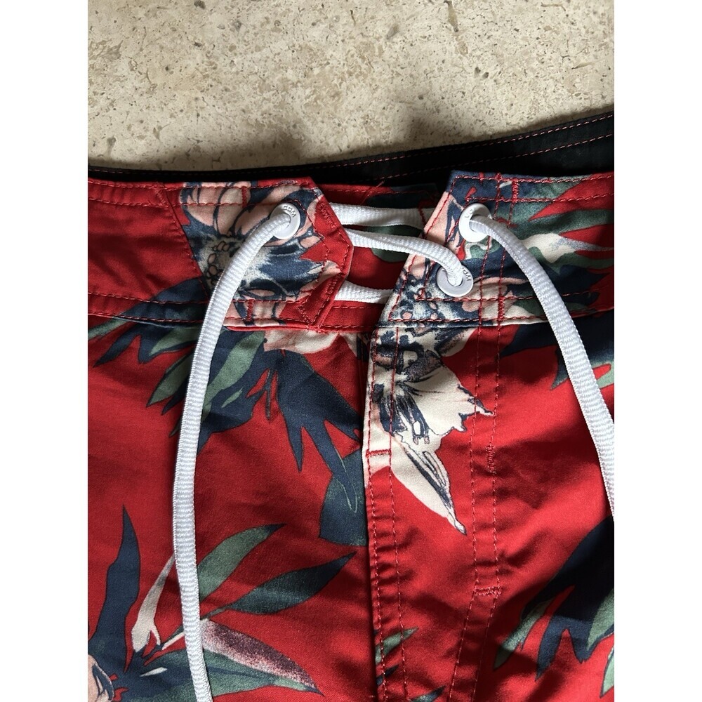 Volcom Board /  Swim Shorts Mens Sz 28” Red Tropical Print , Side Pocket